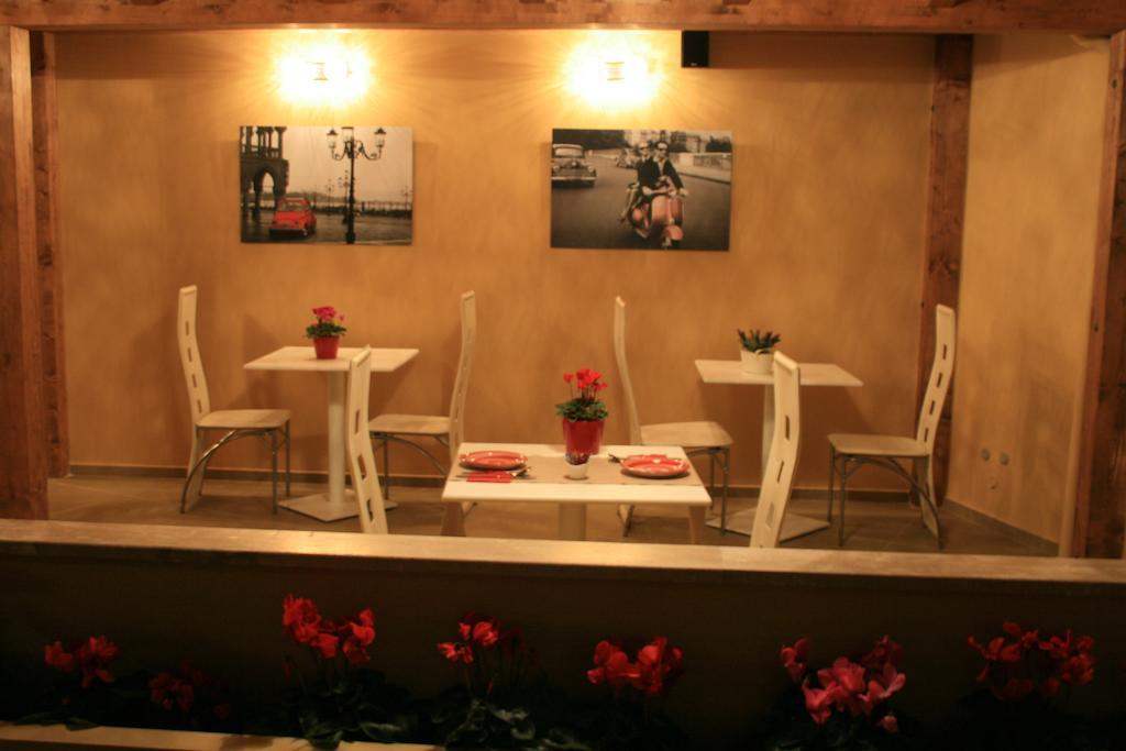 Tango Hotel Roma Exterior foto
